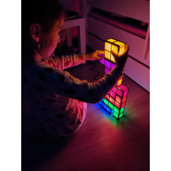 Svietiaca stavebnica tetris