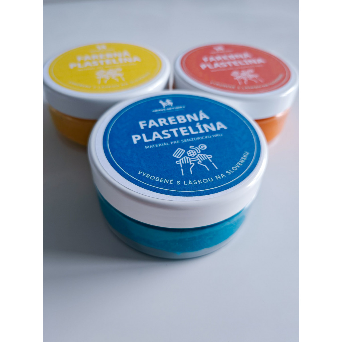 Farebná plastelína